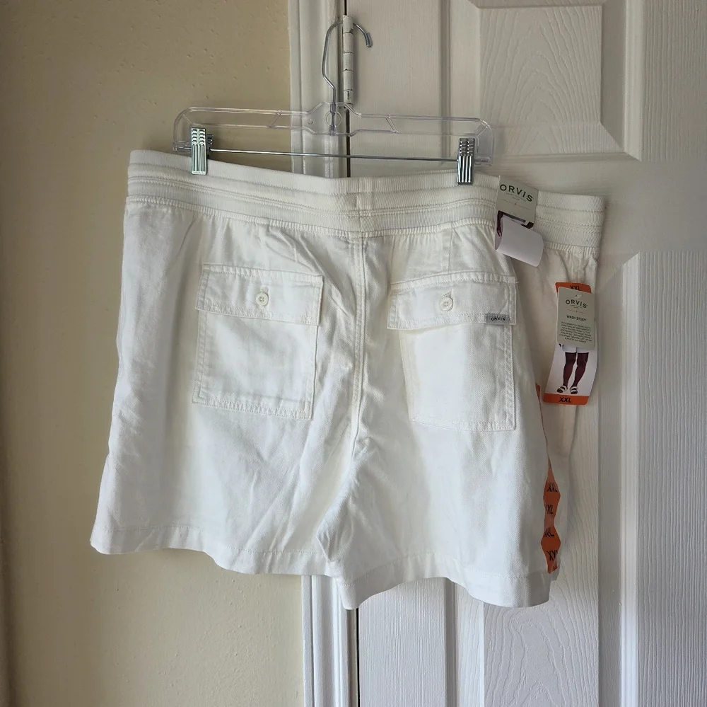 Orvis Women's White Shorts 2XL NWT Cargo Outdoor Lightweight Cotton Blend